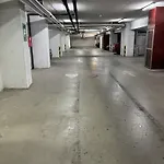 Cozy Corner-free Parking-self Check-in Apartment