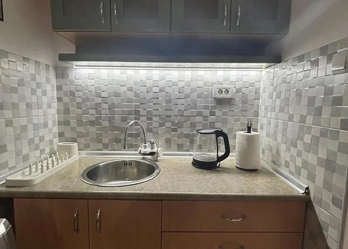 Cozy Corner-free Parking-self Check-in Appartement