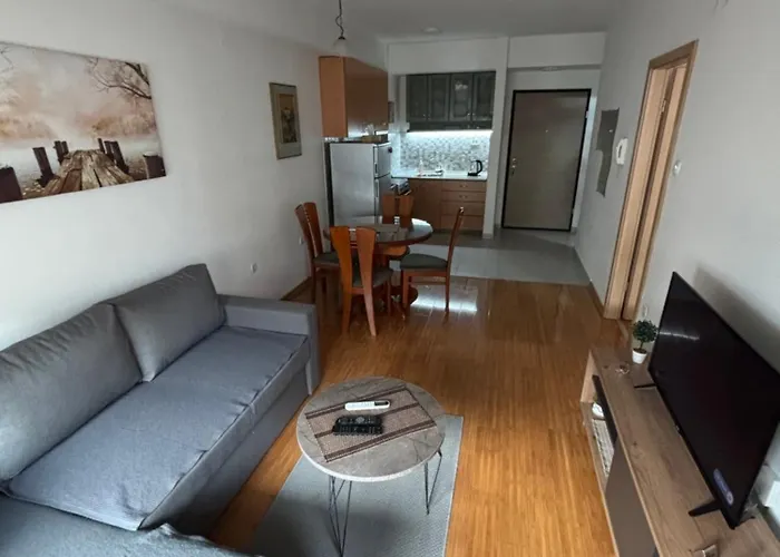 Cozy Corner-free Parking-self Check-in Skopje